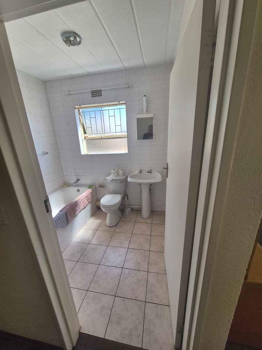3 Bedroom Property for Sale in Edge On the Vaal Free State